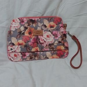 Cavalcanti wristlet